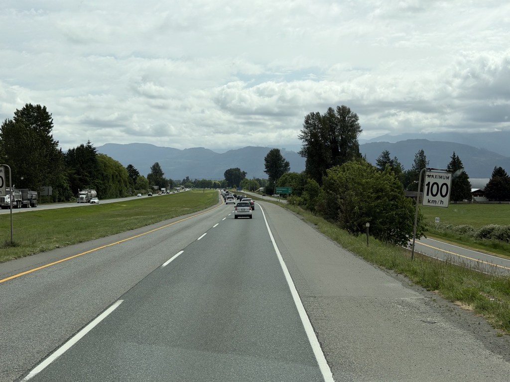 Maximum 100 km/h Maximum 100 km/h