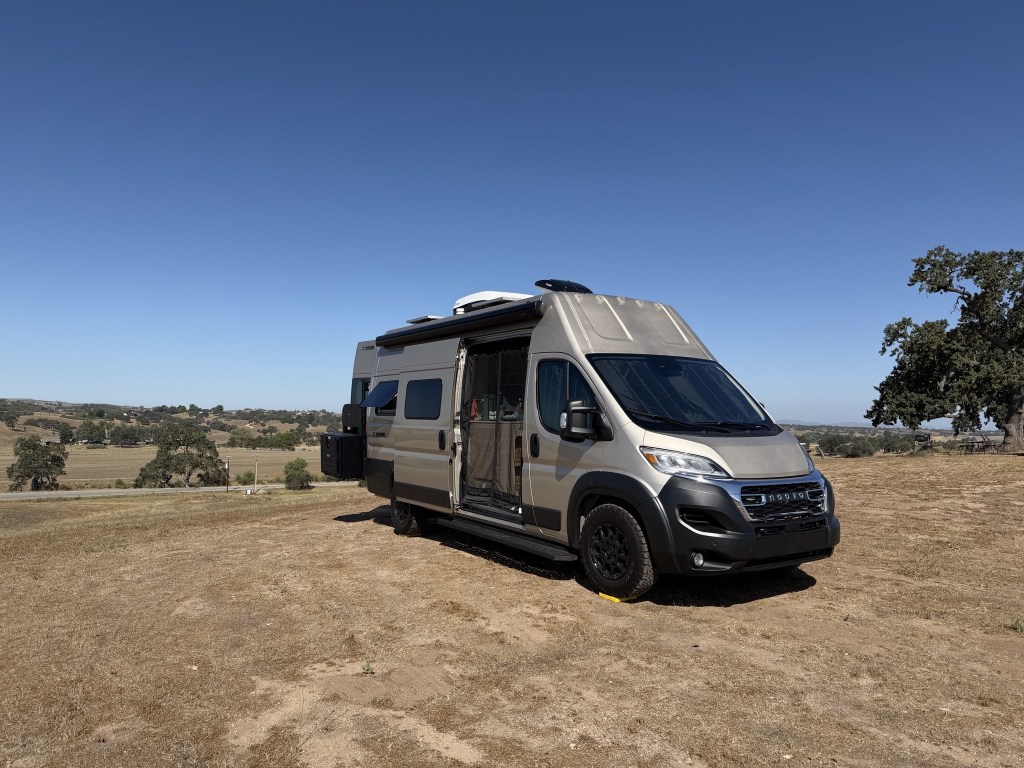 Noovo Plus exterior
