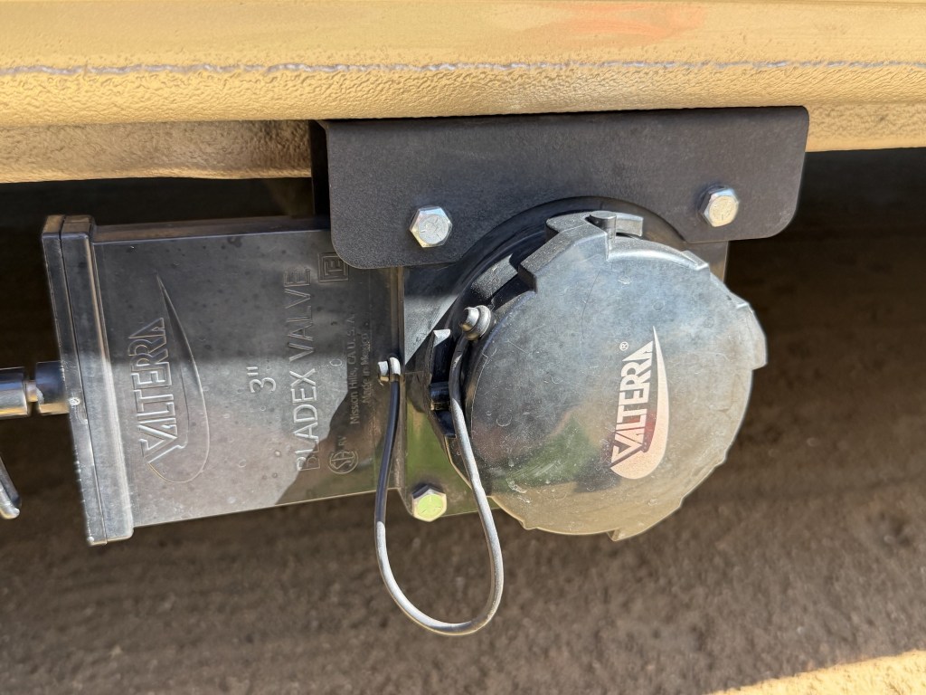 Gray tank dump Gray tank dump