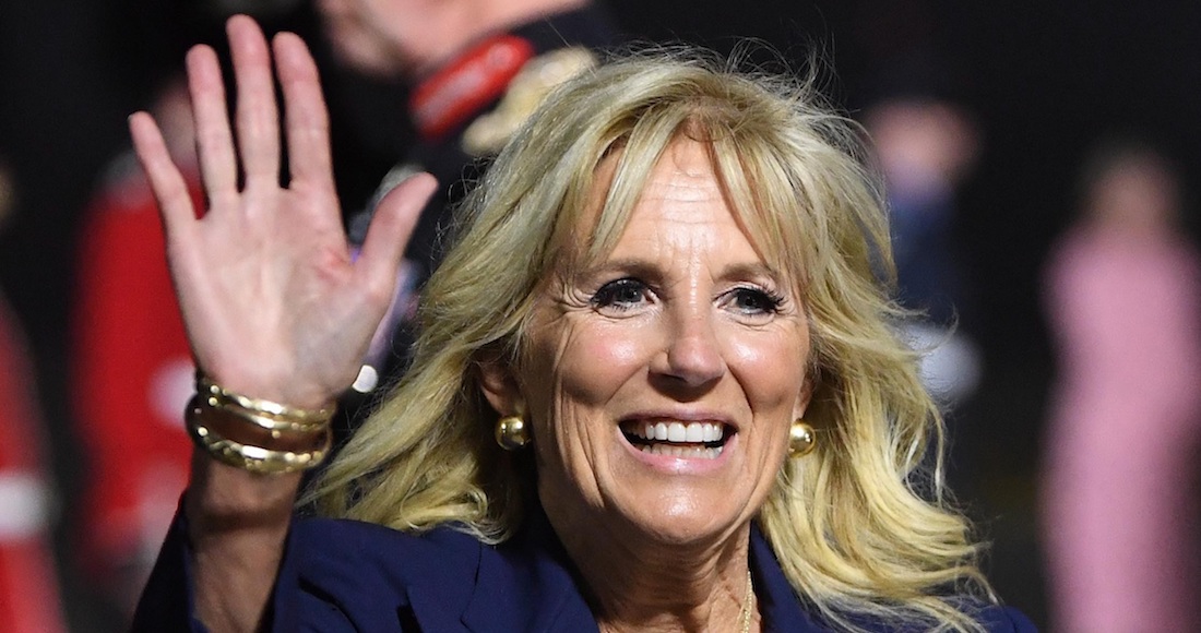 Jill Biden, Primera Dama de EU, protagoniza la portada de Vogue - Vimarsana News