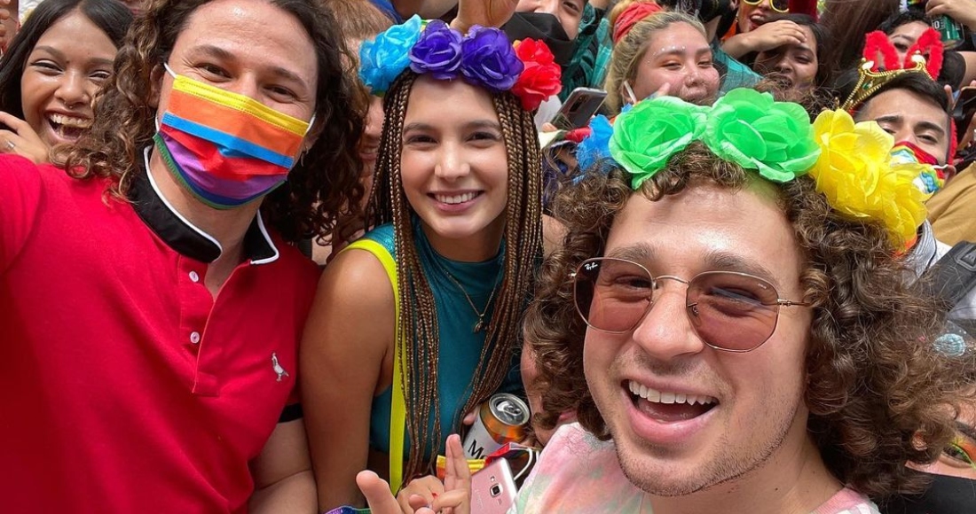 VIDEO: Luisito Comunica dice que quisieron robarle en marcha LGBT - Vimarsana News