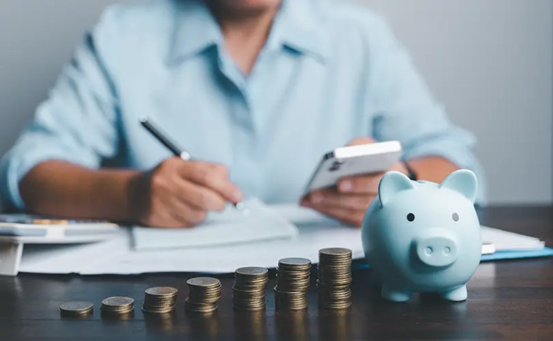 Struggling with Debt? Learn How to Take Control and Secure Your Financial Future 1 Struggling with Debt? Learn How to Take Control and Secure Your Financial Future