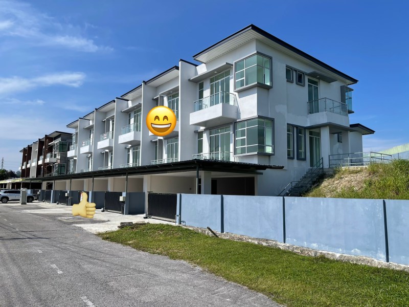 Kitang Heights two storey intermediate terrace house with sub-basement.