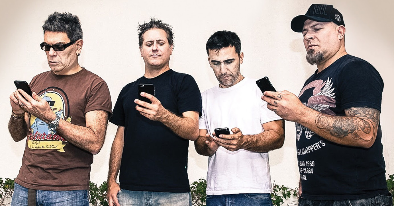 “Ultraje”, documentário sobre a banda Ultraje a Rigor, estreia hoje (8/5) no Canal Brasil