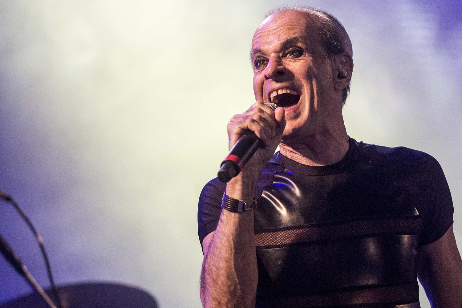 Ney Matogrosso faz duas sessões no Espaço das Américas em São Paulo