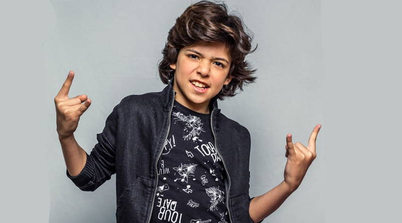 Nicolas Cruz estreia em seu sexto musical, “Escola do Rock”, em SP