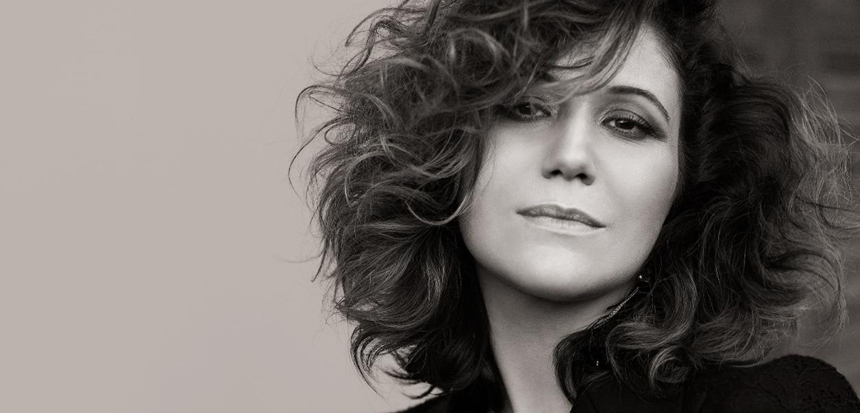 Maria Rita faz show intimista voz e piano em São Paulo