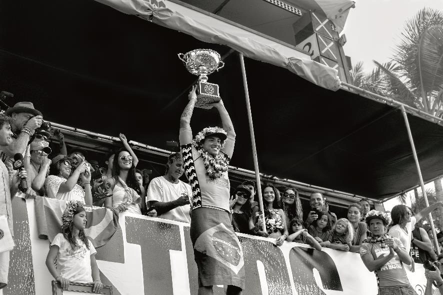 Documentário Tempestade Perfeita conta como o surf se tornou uma paixão nacional