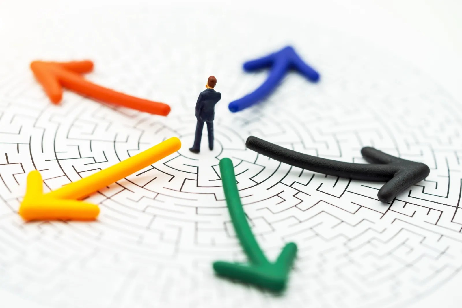 Determining the Boundary between Descriptive and Suggestive Marks