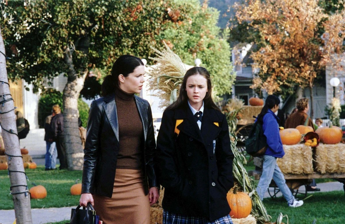 Why Is Everyone Starting Gilmore Girls on September 22? We Checked the Rewatch Schedule
