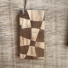 Llavero de madera artesanal con imán: imagen 8