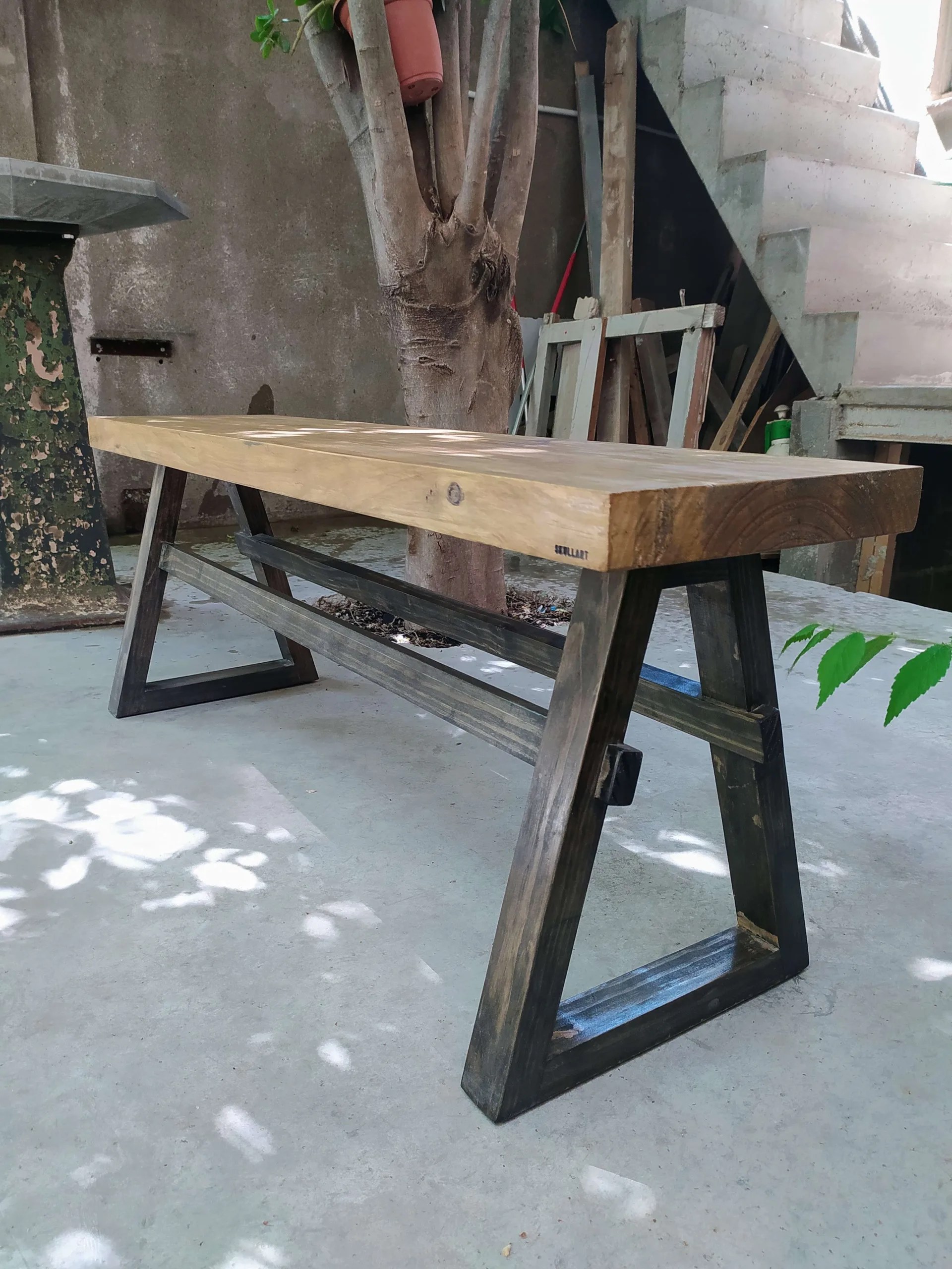 Banco rústico de Madera de Pino Insigne