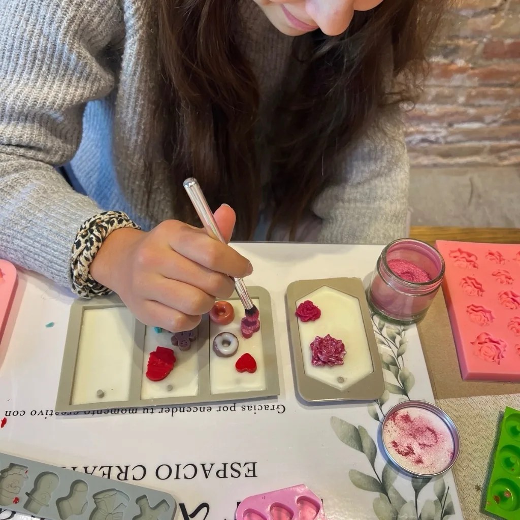 Taller aromaterapia – Crea tu ambientador natural con cera de soja