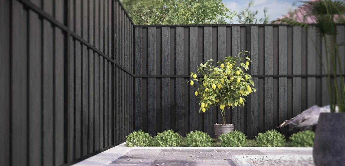 Composite vs Timber Domestic and Commercial Fencing