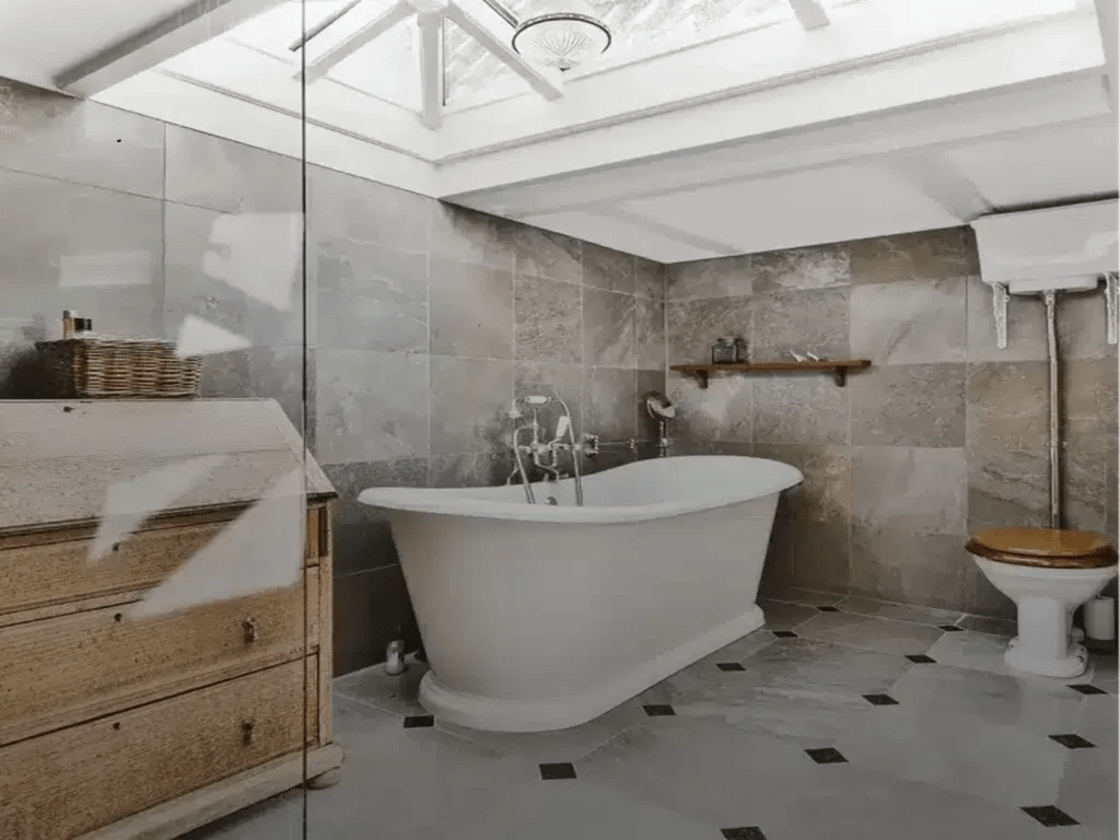 Skyhold Construction Inc