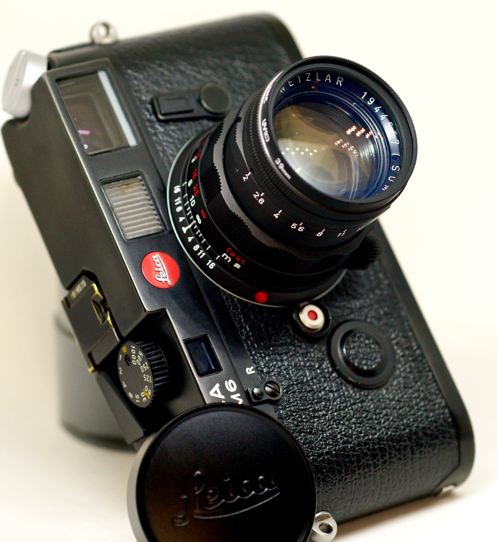 Black Chrome – Leica 50mm f/2 Summicron Rigid V2 – Late model