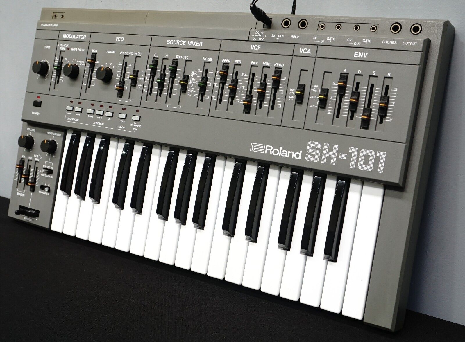 SlammingSamples, Roland SH101, sh-101, bass synth, synthesizer, analog synth, samplepack, samples