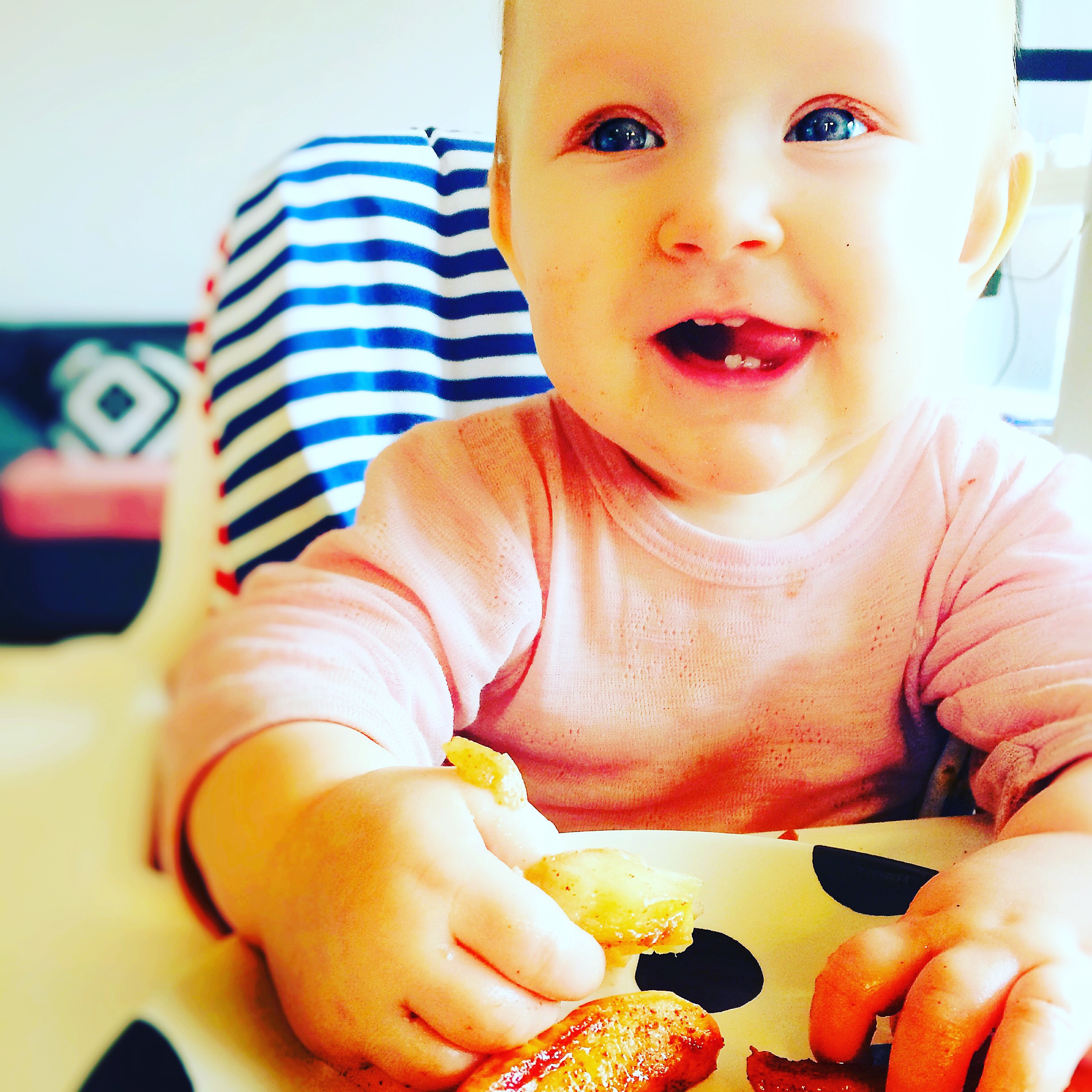 Banan Baby Cookie - forkæl din baby med disse ultra nemme cookies. Kun 3 ingredienser og så en glad bees;)