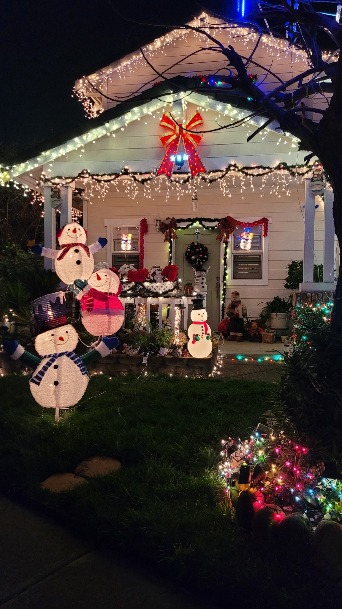2021 christmas house decorating contest
