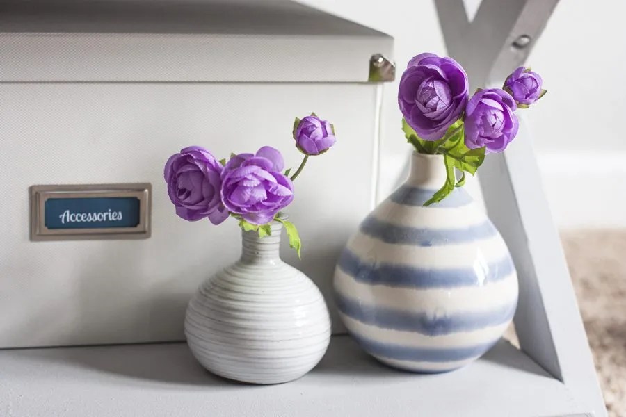 From dark to light: a painted tv stand makeover using chalk paint