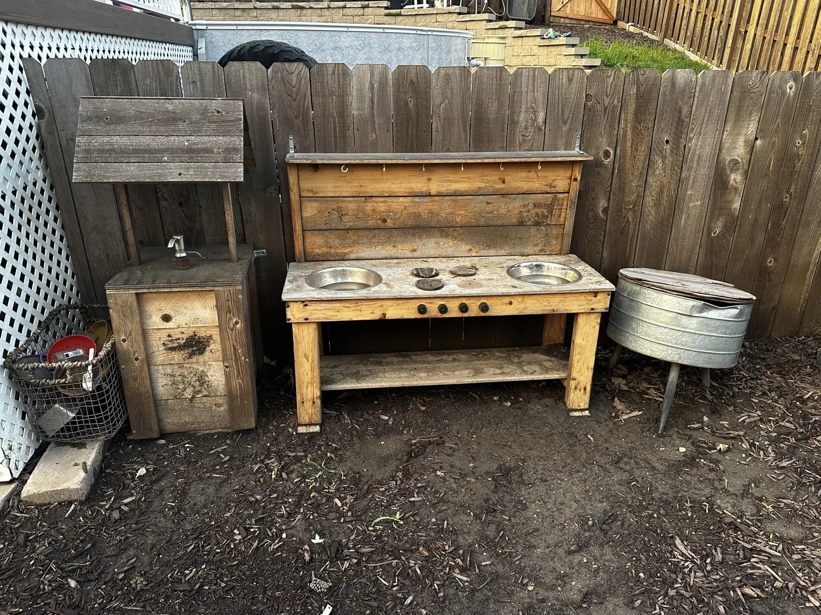 Photo of the Play outdoor kitchen