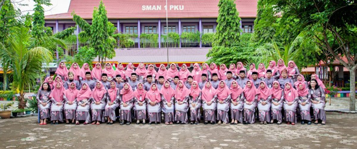 Syarat daftar ulang dan jadwal penyerahan berkas ppdb sman 15 pekanbaru ta 2021/2022 · 1. Official Website Sman 1 Pekanbaru