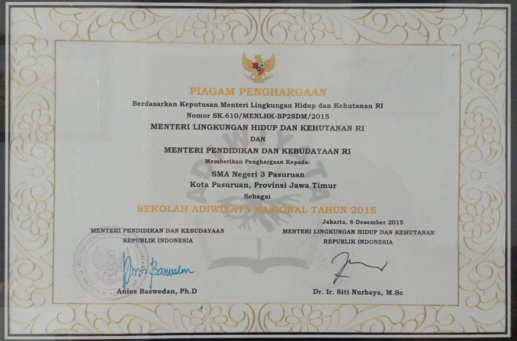 Program adiwiyata adalah salah satu program strategis yang dilakukan oleh kementerian lingkungan hidup dan kehutanan ri sebagai salah satu upaya . Adiwiyata Sman 3 Pasuruan