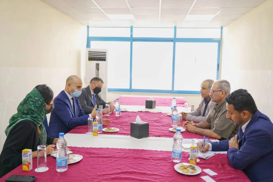 نائب الأمين العام يناقش مع السفير الفرنسي مستجدات الأوضاع بالمحافظات المحررة