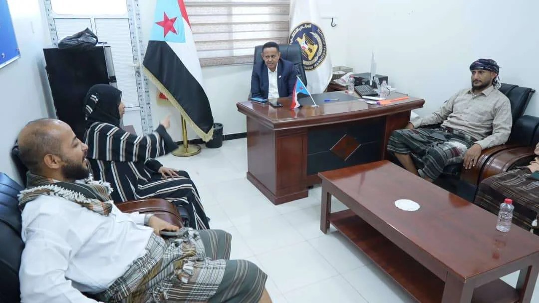 القائم بأعمال الأمين العام يلتقي لجنة القوى السياسية الموقعة على الميثاق الوطني الجنوبي القائم بأعمال الأمين العام يلتقي لجنة القوى السياسية الموقعة على الميثاق الوطني الجنوبي