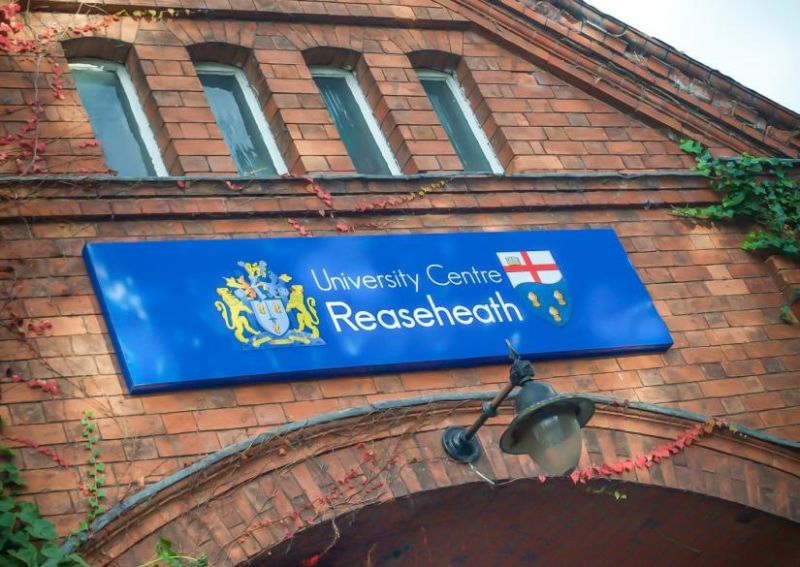 Reaseheath College Liverpool United Kingdom - Elegant Space Illustration - 4K