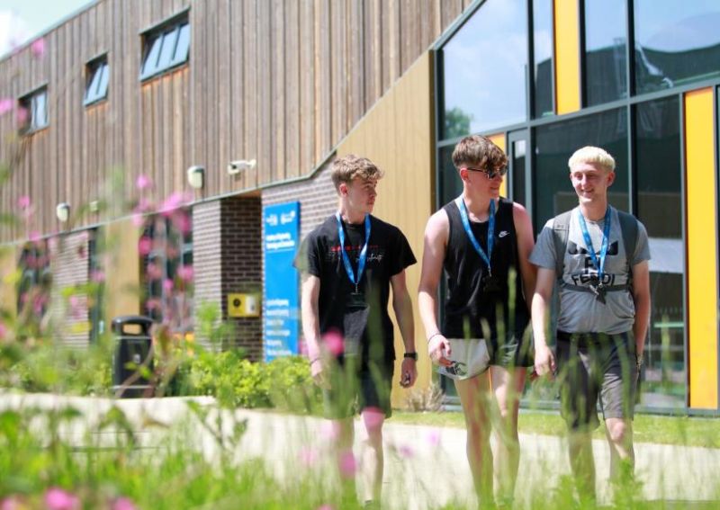 Reaseheath College Liverpool United Kingdom - Premium Geometric Pattern Gallery - 4K