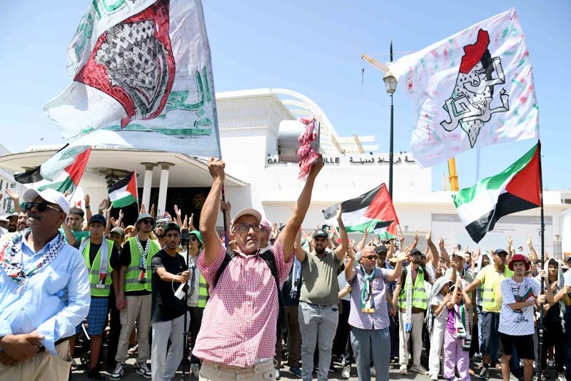 المغاربة ينتفضون في الرباط… فلسطين قضية وطن لا مساومة فيها..