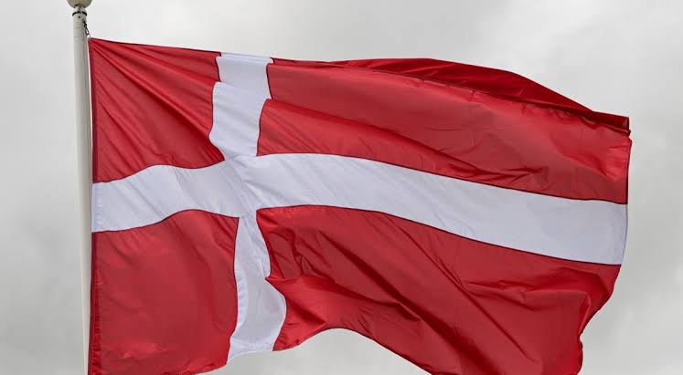 الدنمارك تتجه لاعتماد أول قانون يمنح الأفراد ملكية كاملة لهويتهم الرقمية