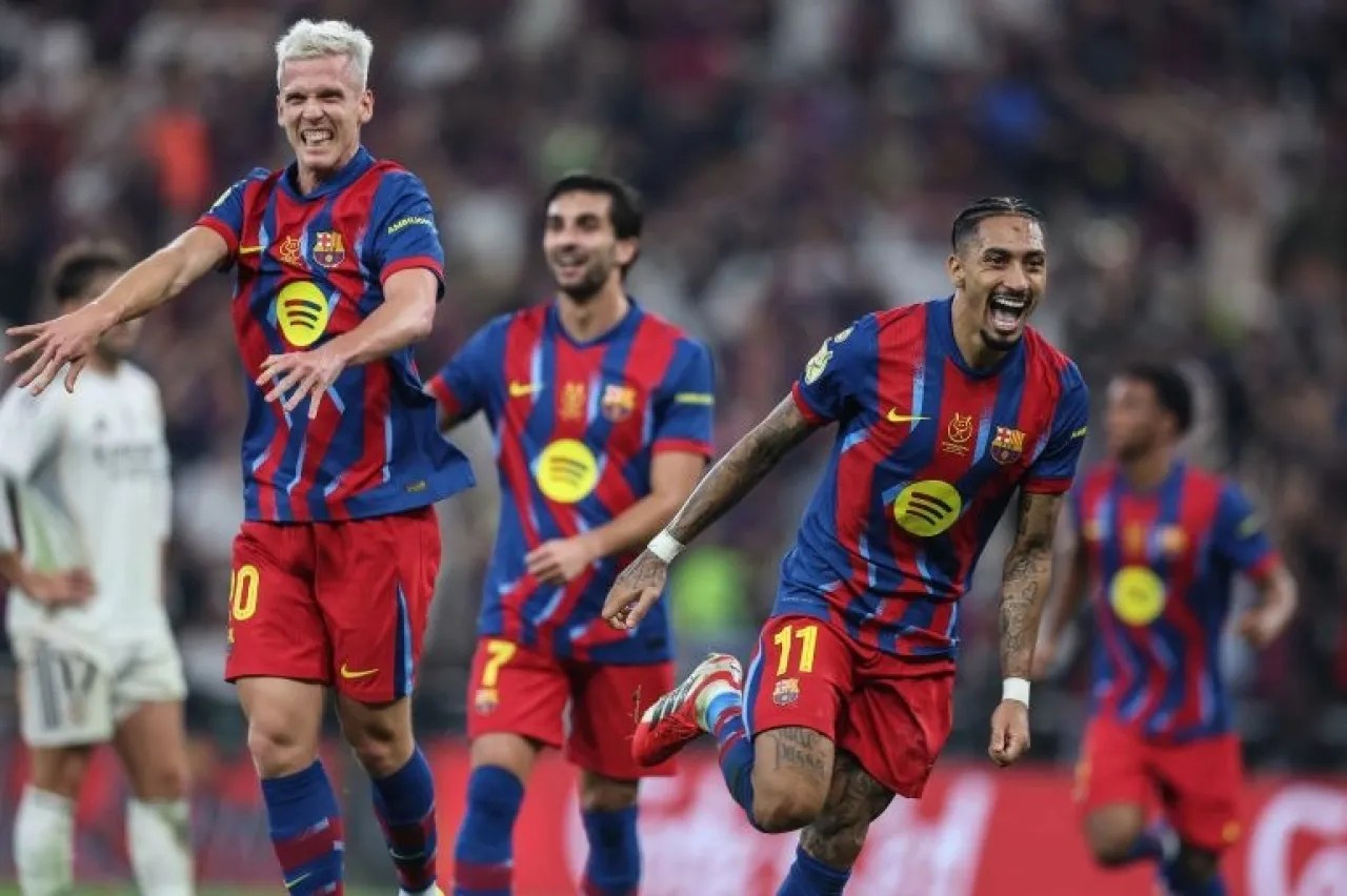 برشلونة يحسم كأس السوبر الإسباني بعد فوز مثير على ريال مدريد