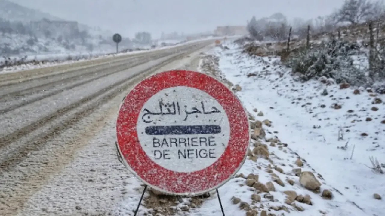 أمطار قوية أحيانا رعدية وتساقطات ثلجية وهبات رياح من الاثنين إلى الخميس بعدد من مناطق المملكة