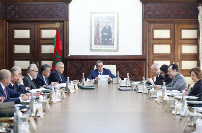 مجلس الحكومة يصادق على قرارات استراتيجية تهم التعليم العتيق والبحث العلمي وتعيينات في مناصب عليا