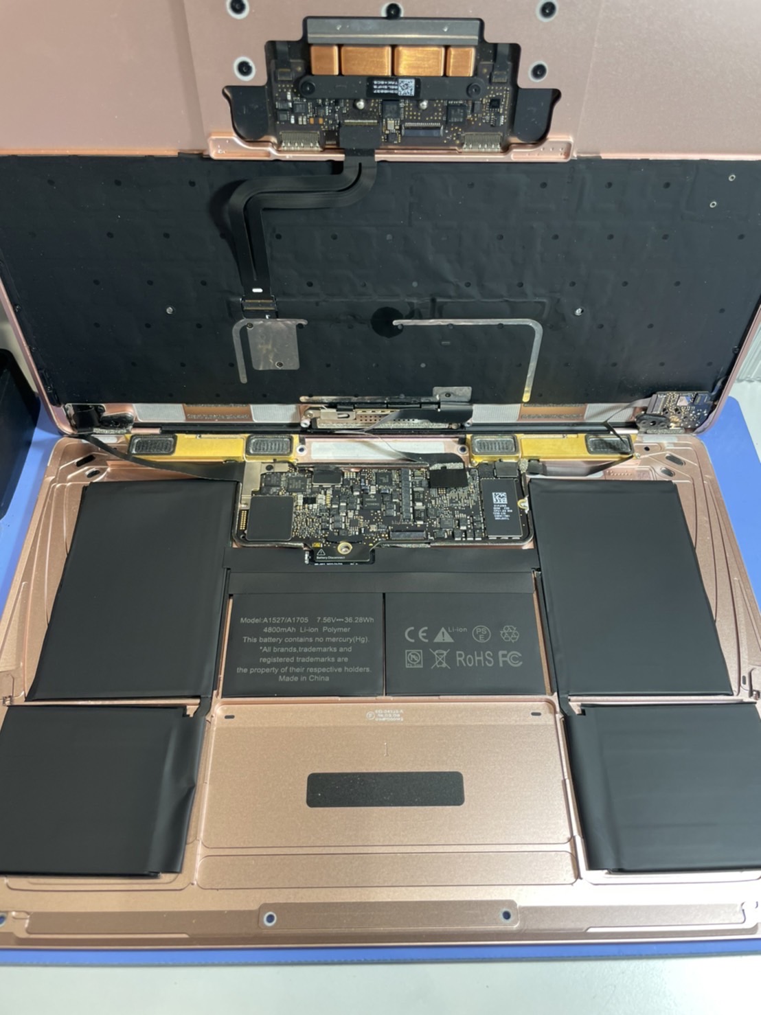 赤池店】MacBook 12inchのバッテリー交換【日進市赤池町よりご来店