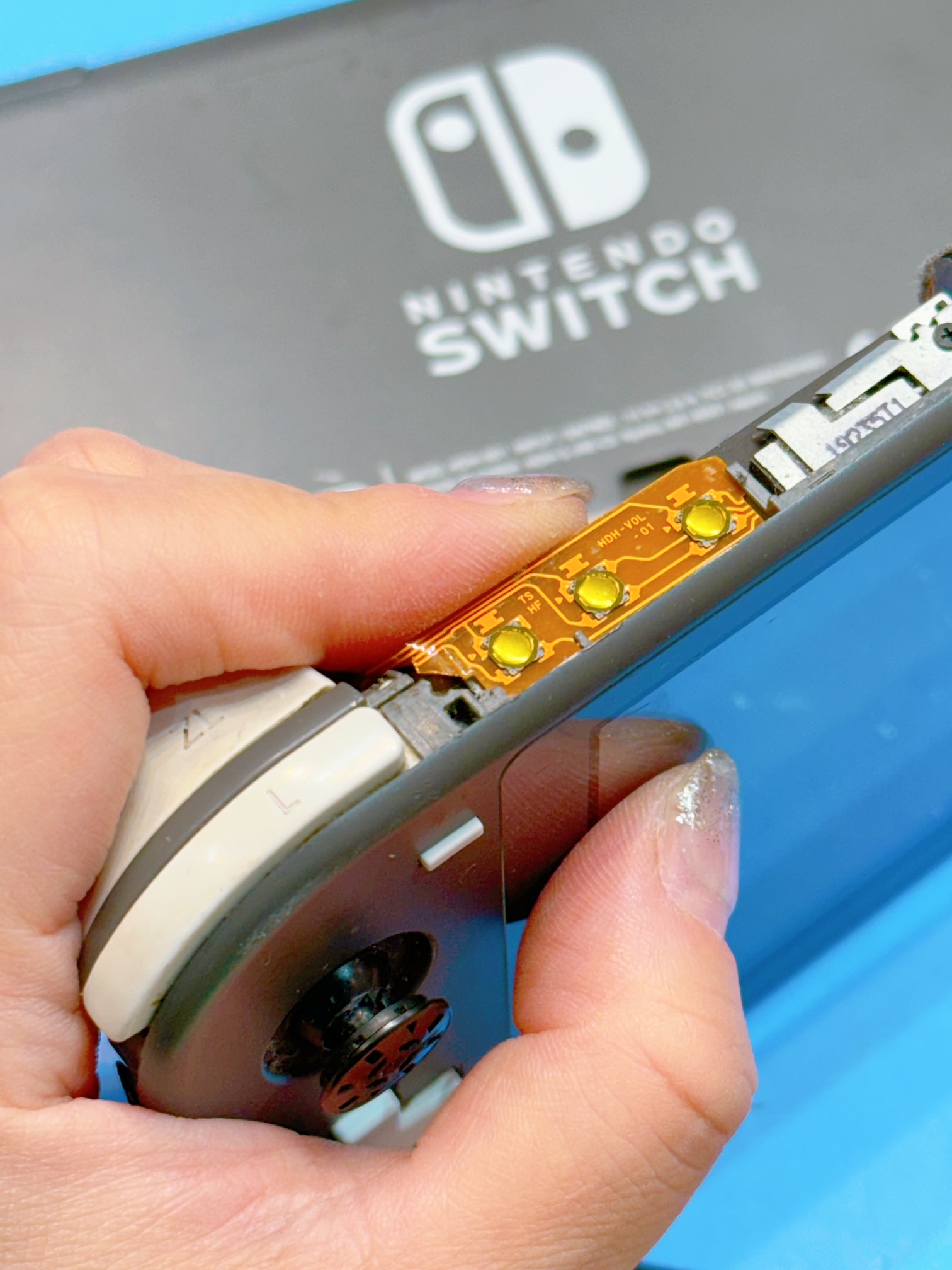 赤池店】Nintendo Switch Liteの電源ボタンの修理【名古屋市天白