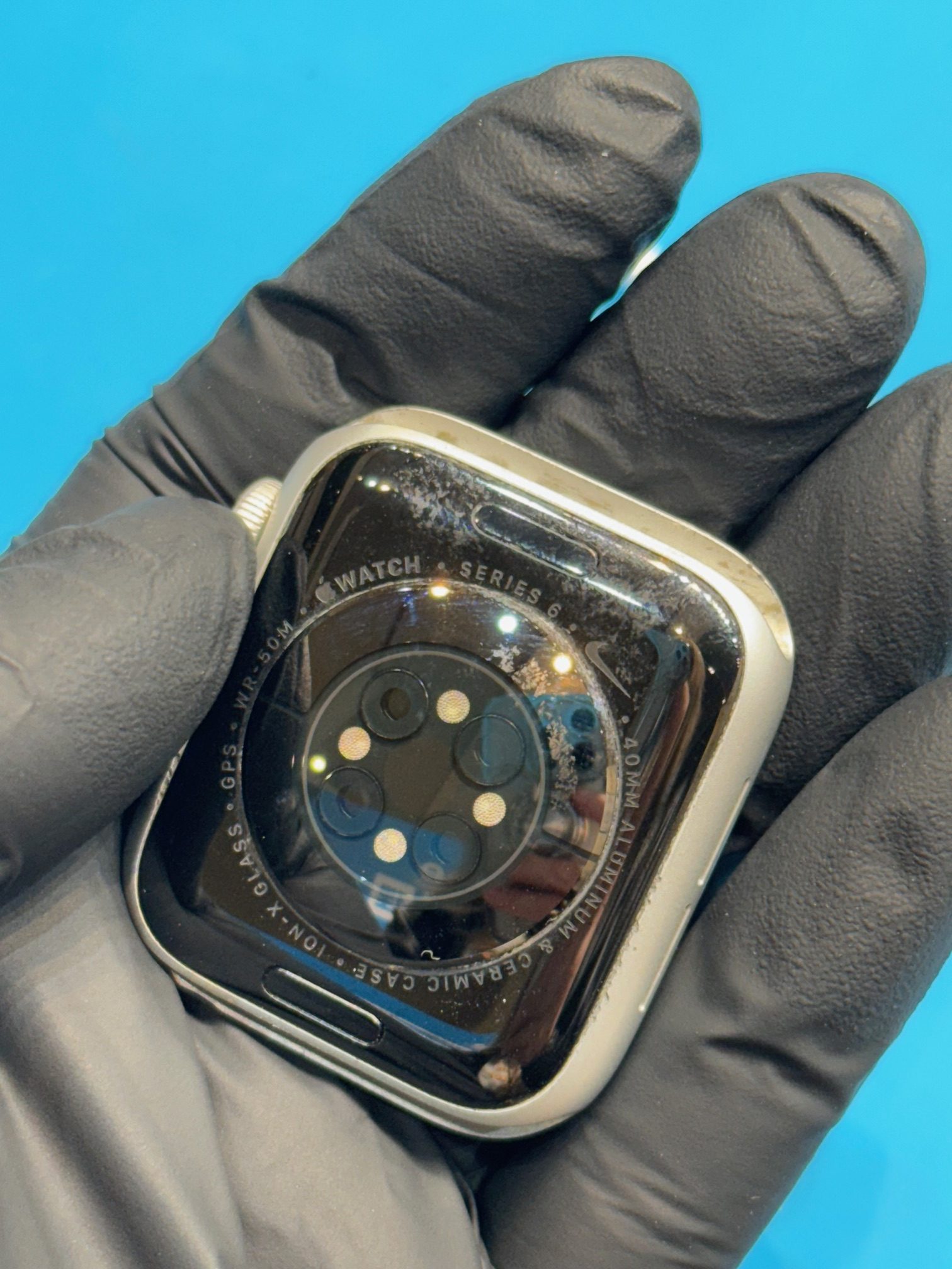 Apple Watch - GPS ﾓﾃﾞﾙ Apple Watch series 6 【割れ有】 GPS ﾓﾃﾞﾙ Apple Watch series 6 【割れ有】