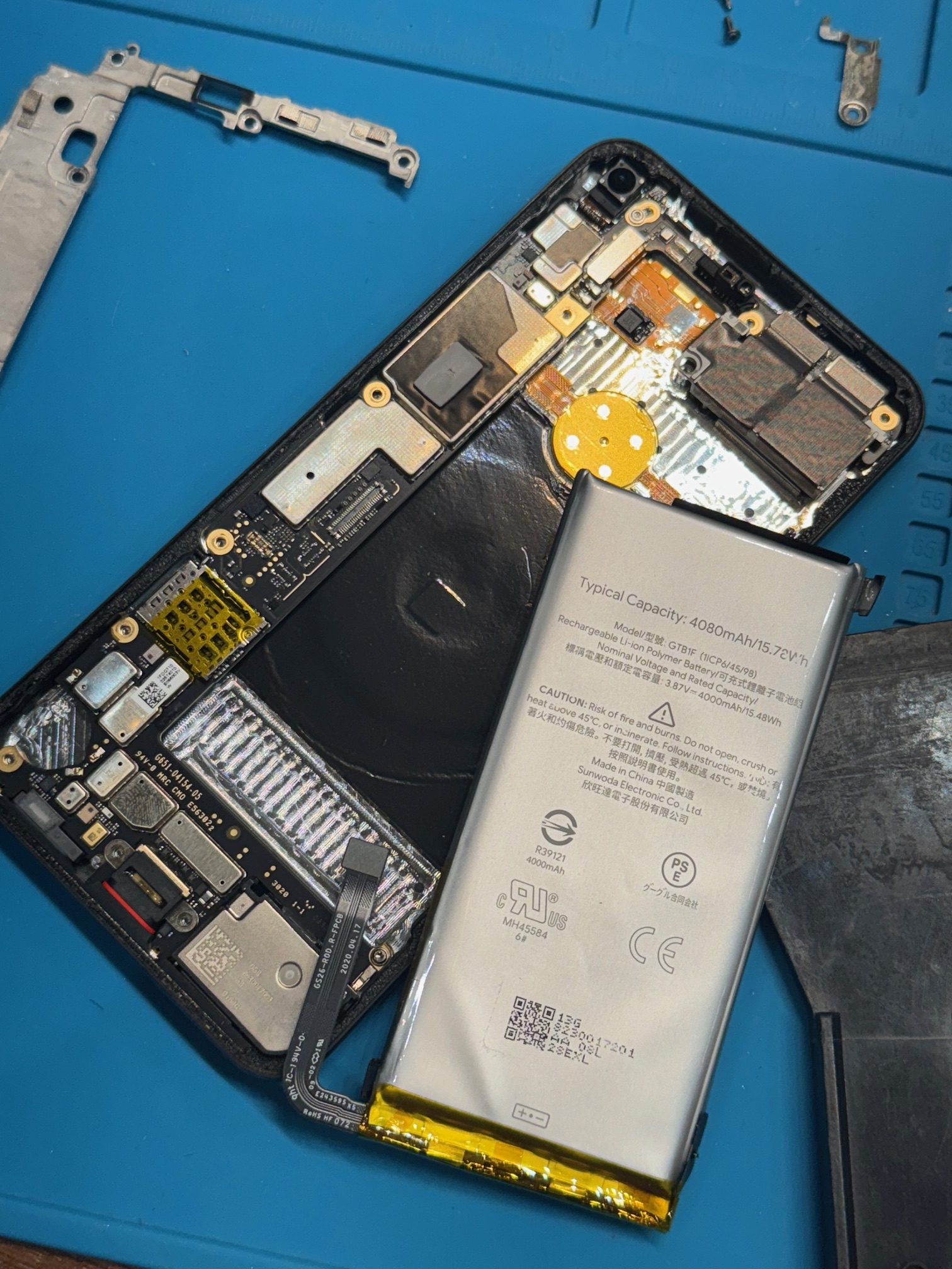 Google Pixel 5a 5G 譲ります（美品・バッテリー良好・自愛機） Google Pixel 5a 5G 譲ります（美品・バッテリー良好・自愛機）