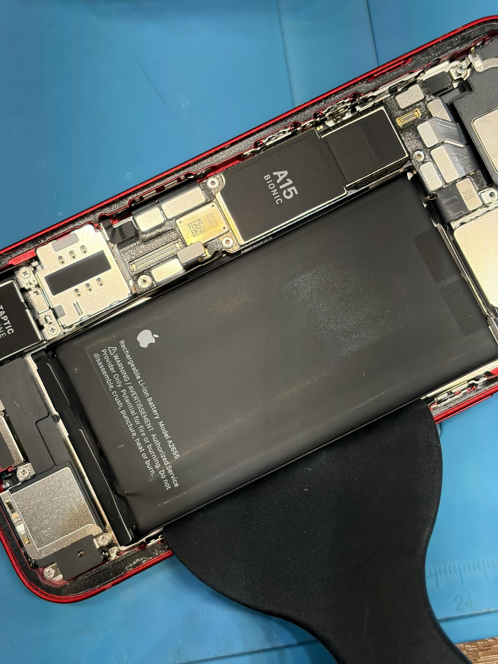 赤池店】iPhone13の劣化したバッテリー交換【名古屋市天白区からご来店