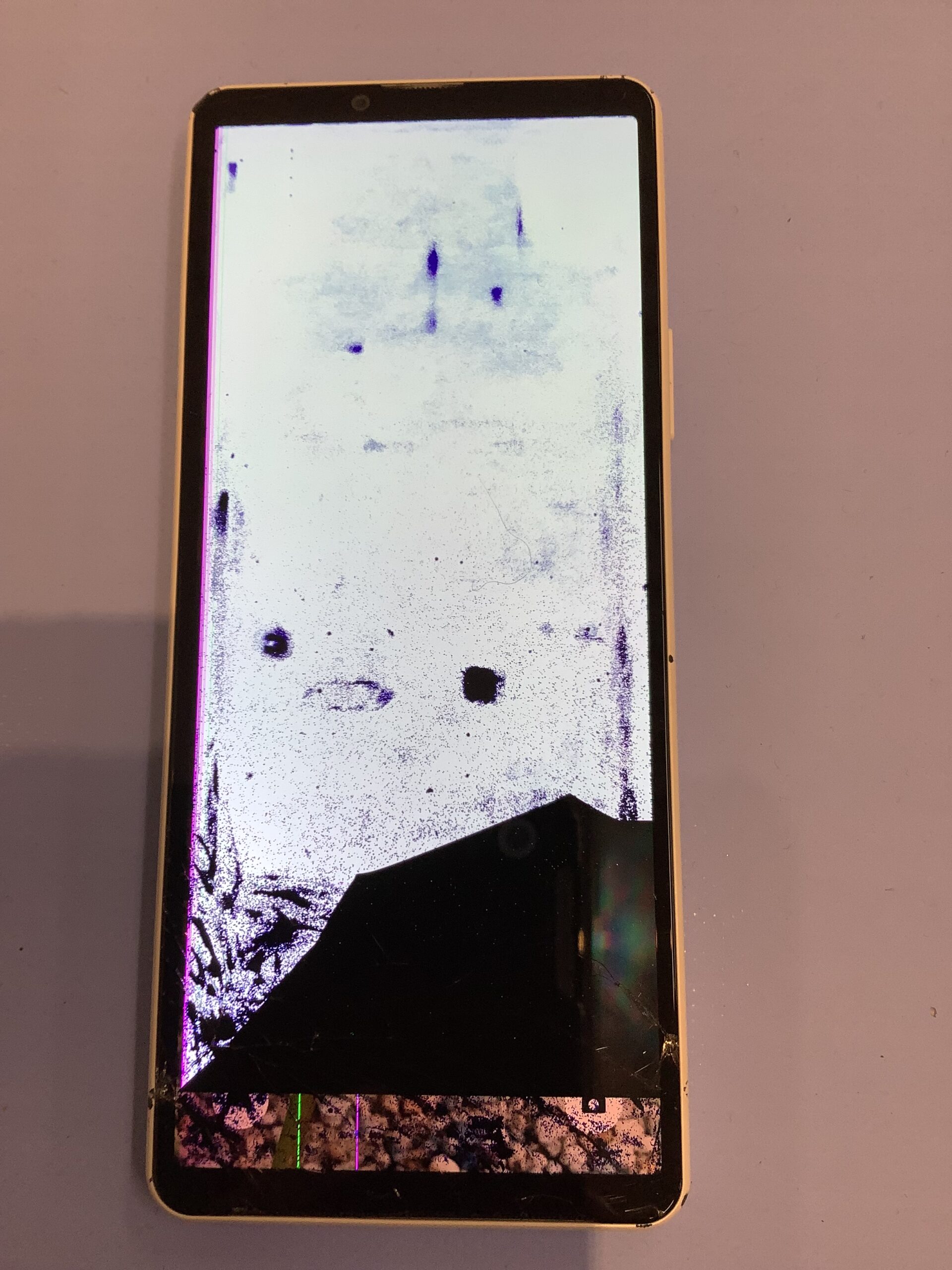 画面割れ→表示不良のXperia 10 IVを画面交換！【Android修理なら