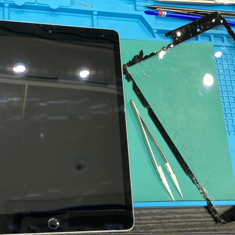 〚iPad9〛 画面割れの修理 【宗像市よりご来店】