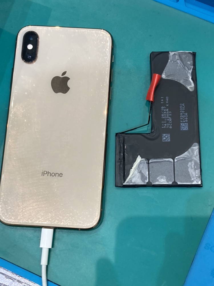 iPhoneXバッテリー交換『糟屋郡』