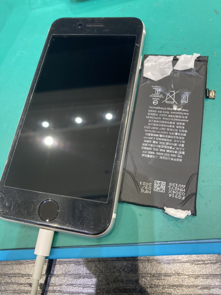 iPhoneSE(第二世代)バッテリー交換『糟屋郡』
