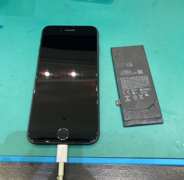 iPhone７ バッテリー交換 ！【飯塚市】