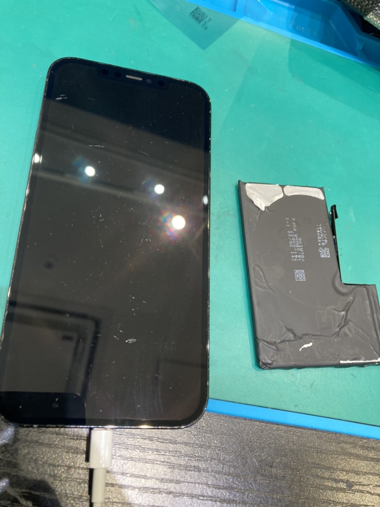 iPhone12ProMaxバッテリー交換『直方市』