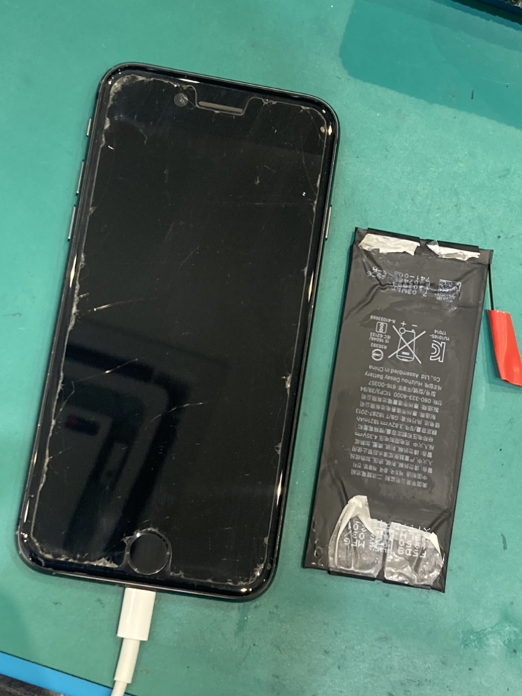 iPhoneSE(第２世代)バッテリー交換【直方市】