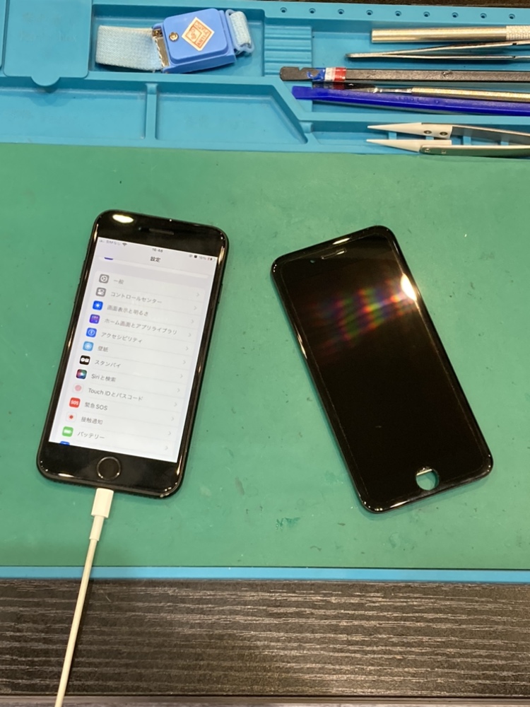 iPhone８ 画面交換 修理 ！【直方市】