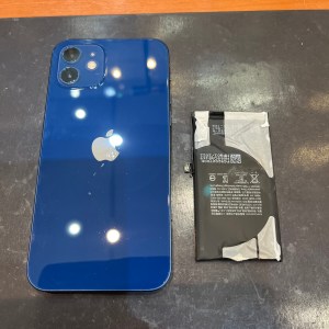 城陽市市辺より iPhone12 バッテリー交換